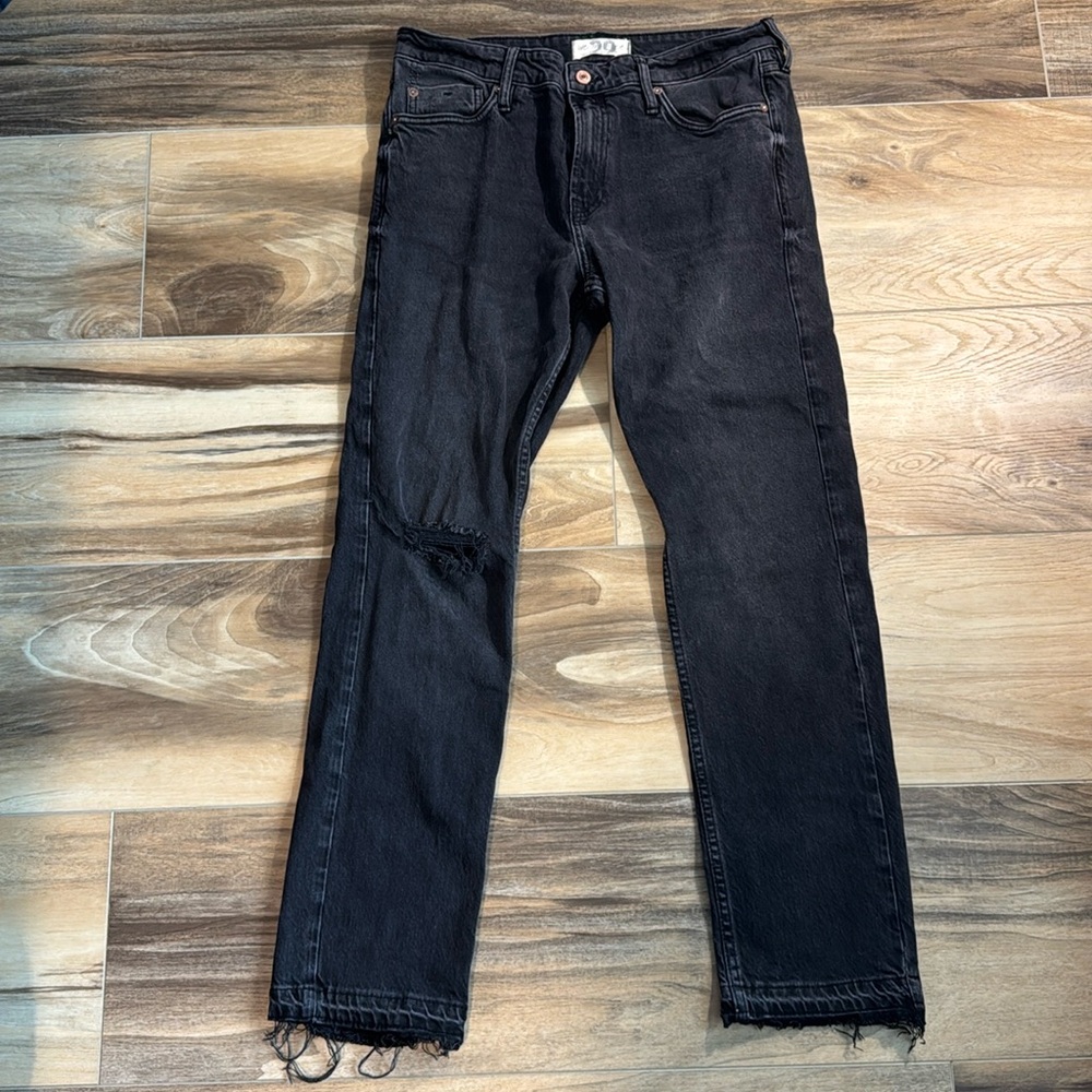 Free People Black Distressed Jeans | Size 29 | Gently Used